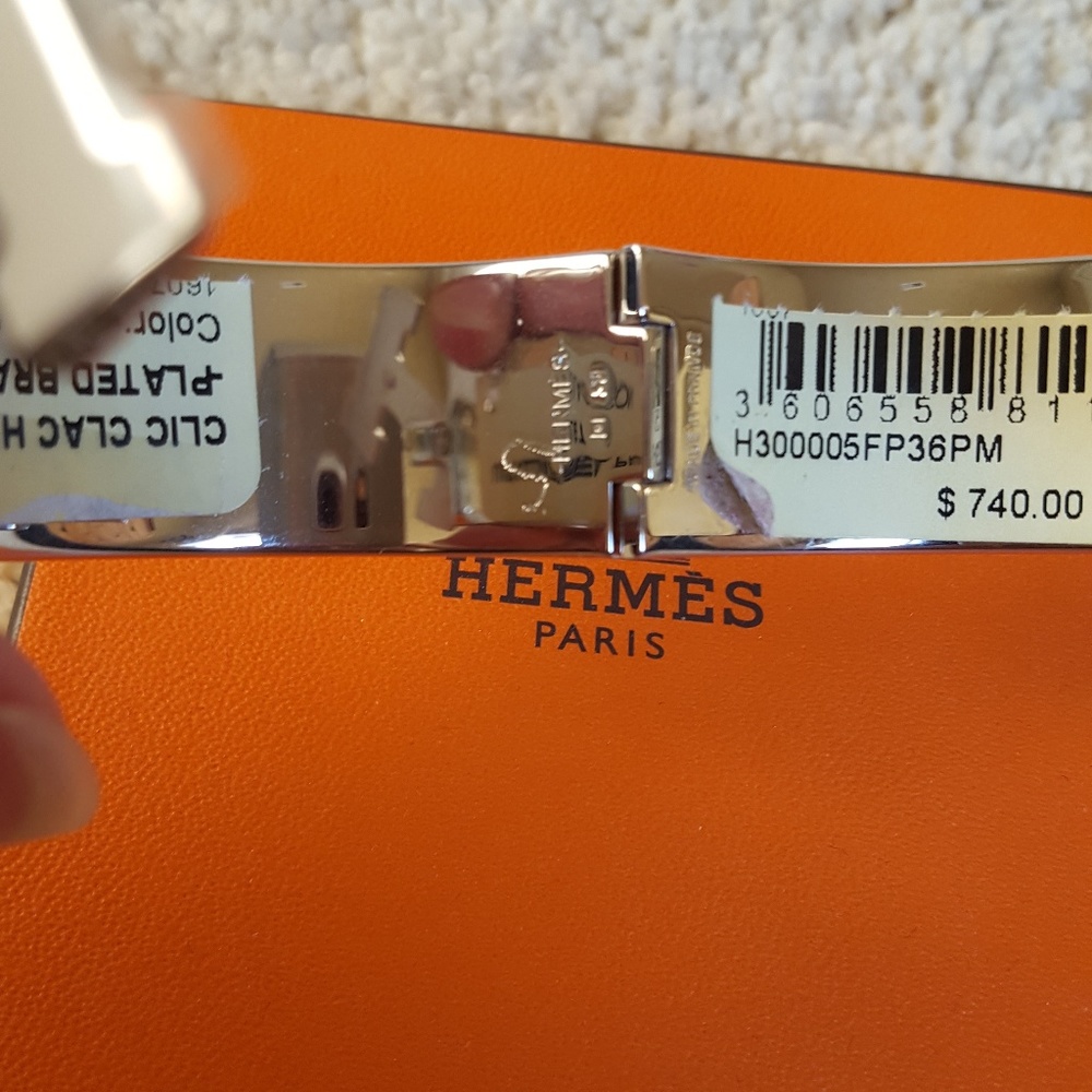 ***SOLD*** NWT Auth HERMES Lagon Clic Clac, sz PM - Picture 4 of 8